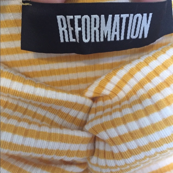 🌺Moving Sale!🪴 Reformation Sunrise top - Picture 4 of 10